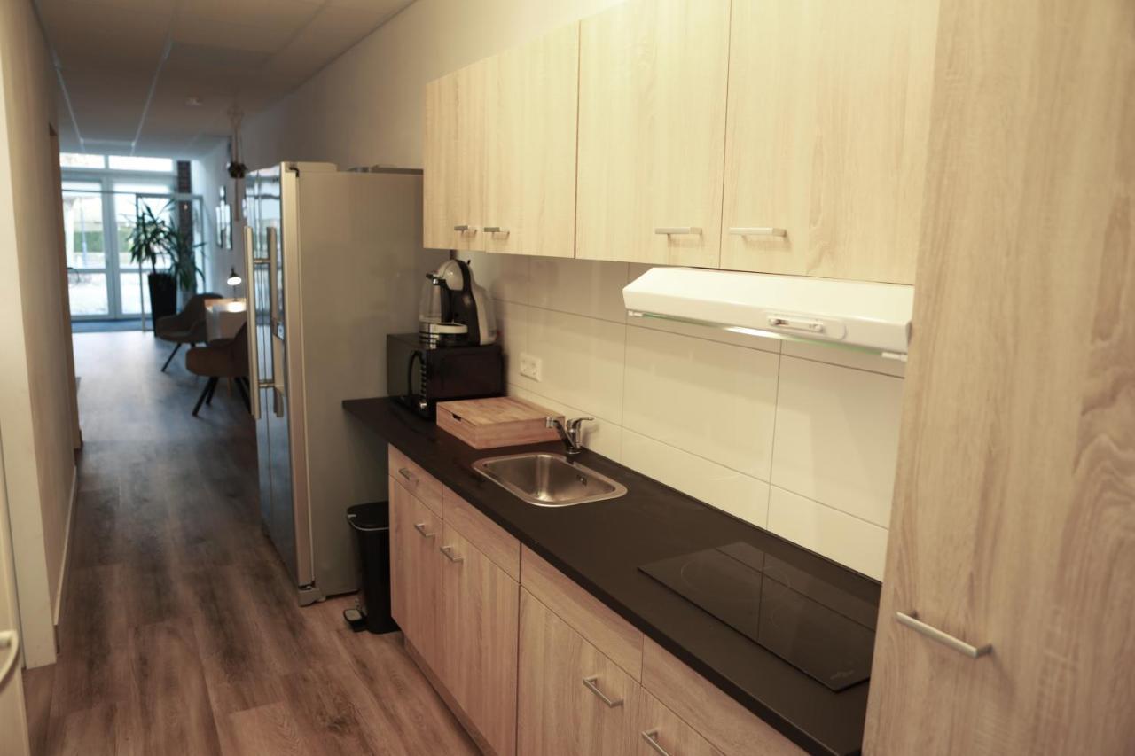 Ruim Appartement In Centrum イアーセーケ エクステリア 写真