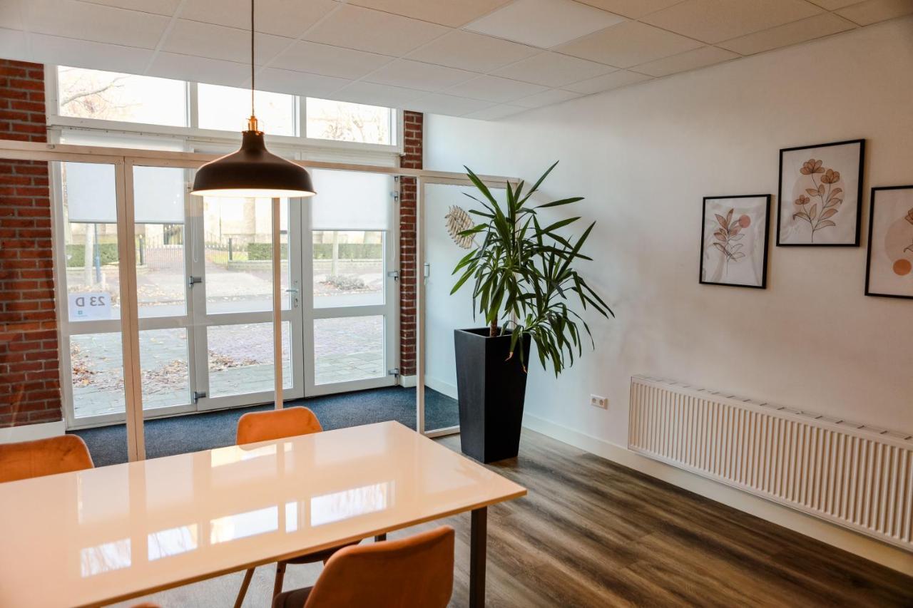 Ruim Appartement In Centrum イアーセーケ エクステリア 写真