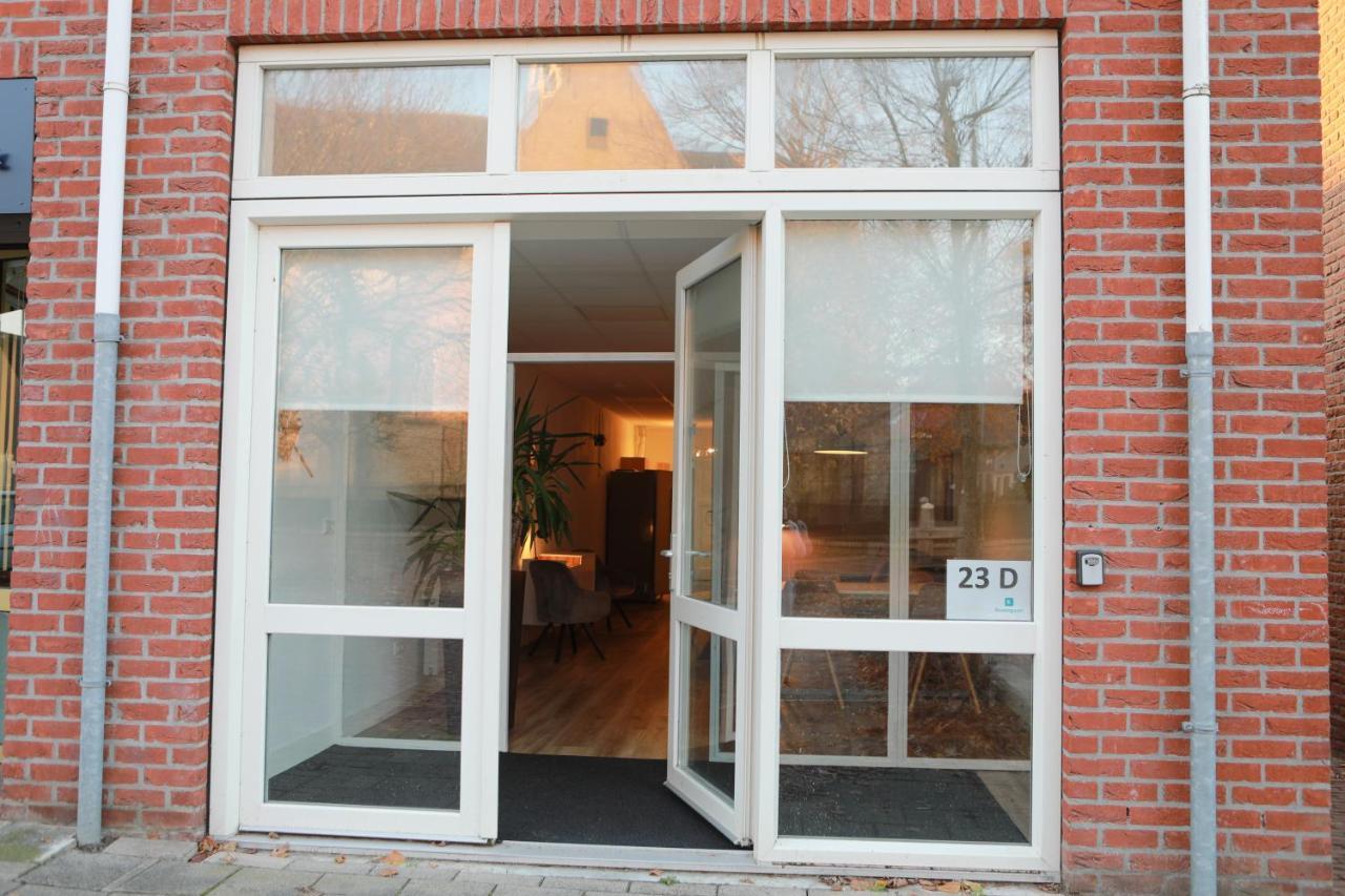 Ruim Appartement In Centrum イアーセーケ エクステリア 写真