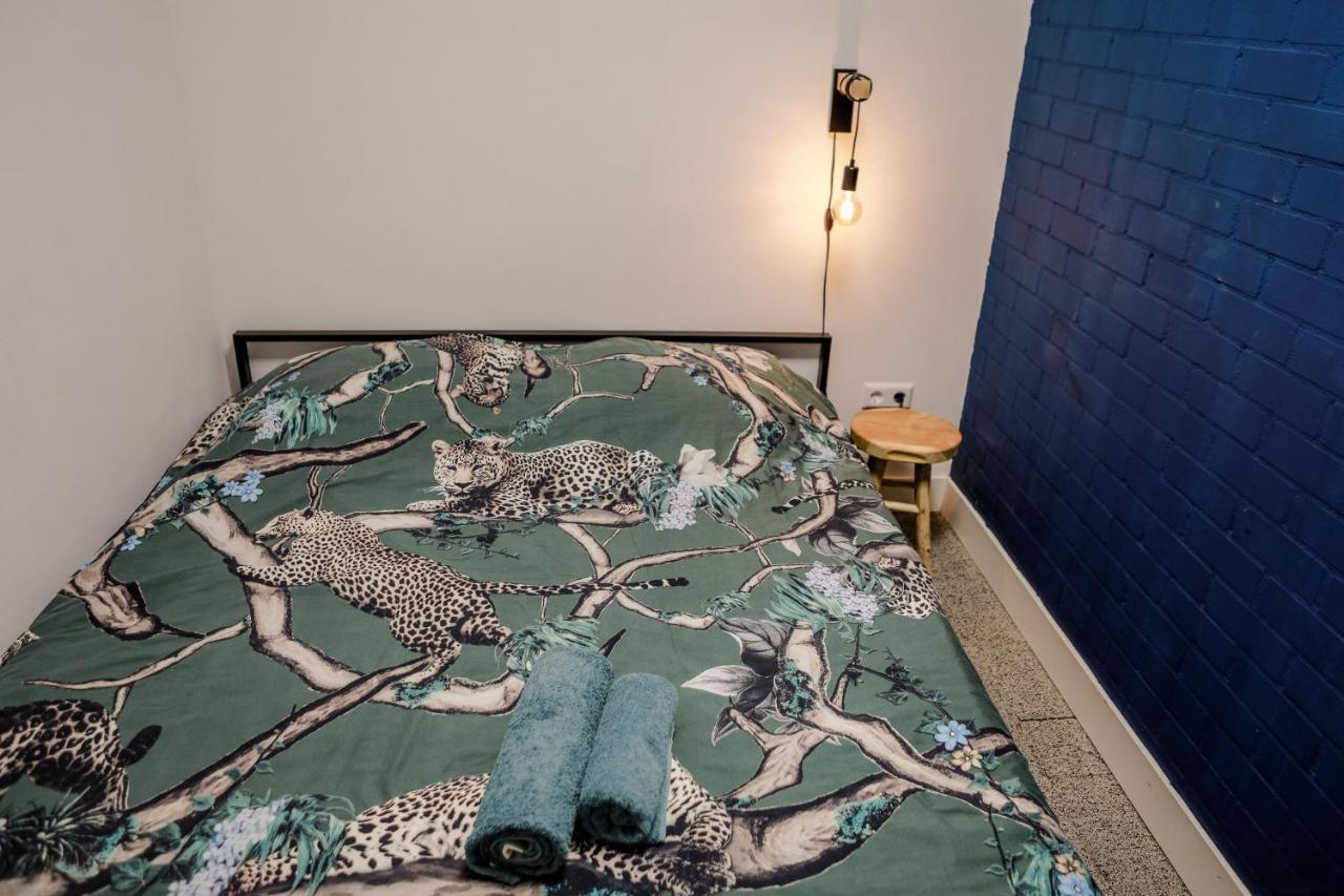 Ruim Appartement In Centrum イアーセーケ エクステリア 写真
