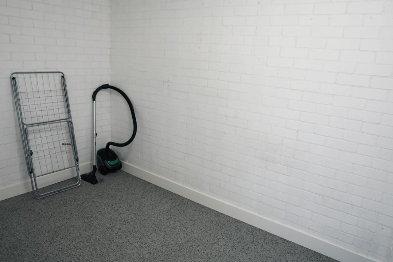 Ruim Appartement In Centrum イアーセーケ エクステリア 写真